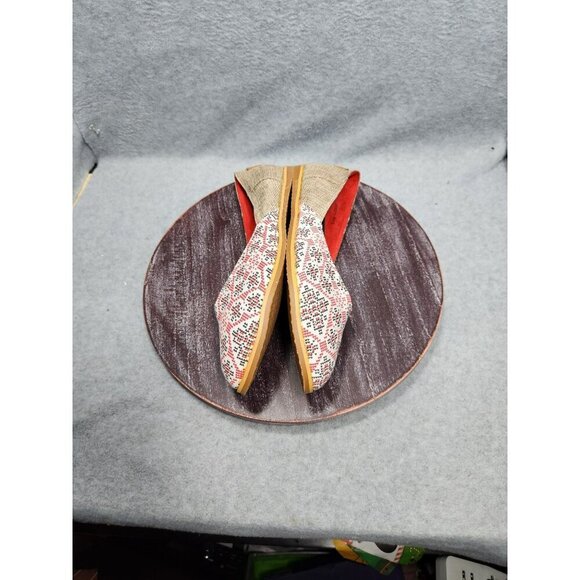 Piranda Womens Slip-On Flats  Multicolor Size 39 Red Beige Canvas Rubber Sole - Picture 13 of 16